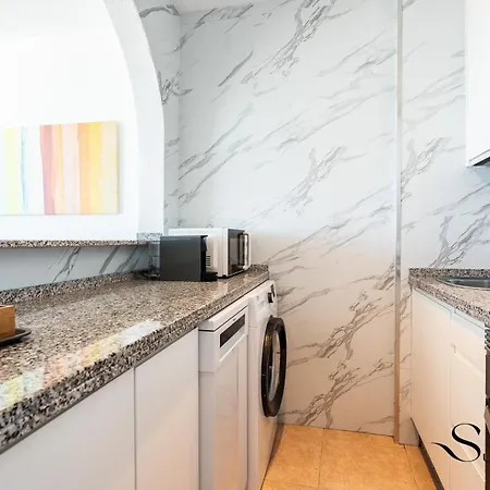 Apartamento 2 Bed I Pool I Sea View *